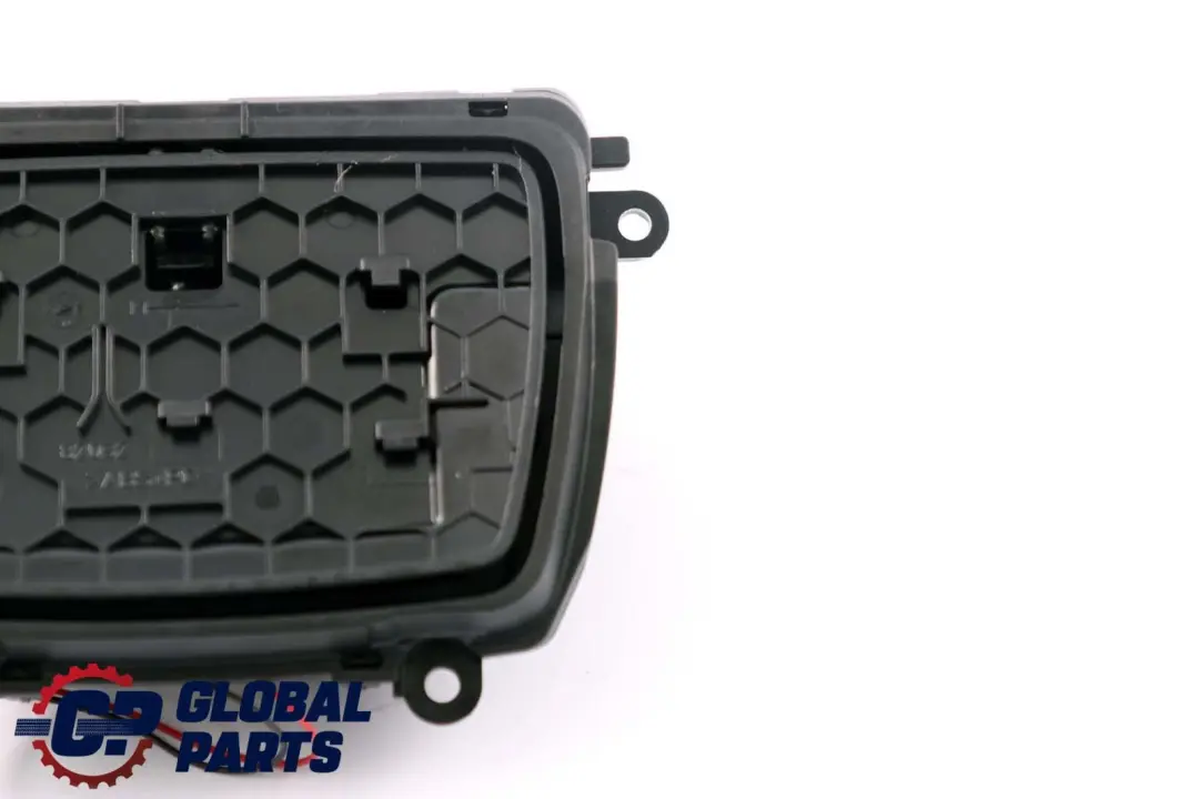 BMW F10 F11 LCI Consola Central Cenicero Bandeja Almacenamiento Medio - SKU 9206347 - Número de pieza 9206347