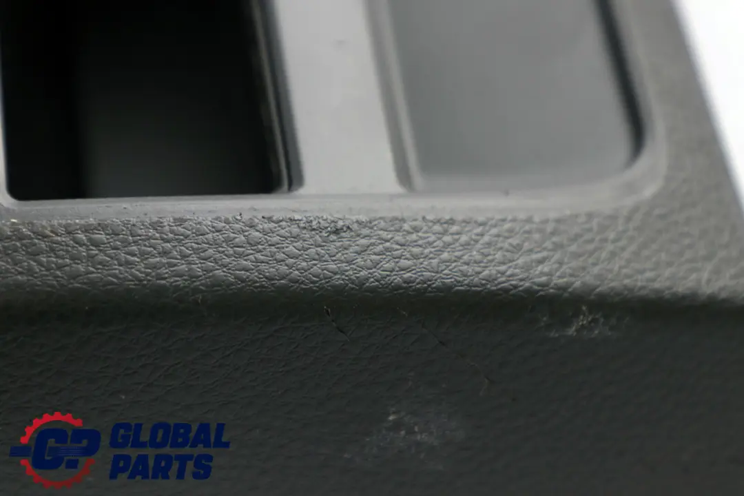 Osłona Konsoli Środkowej Tylna 9206664 do BMW F10 F11 o numerze 9206781 BMW F10 F11 Osłona Konsoli Środkowej Tylna 9206664 - SKU 9206781 - Numer Części 9206781