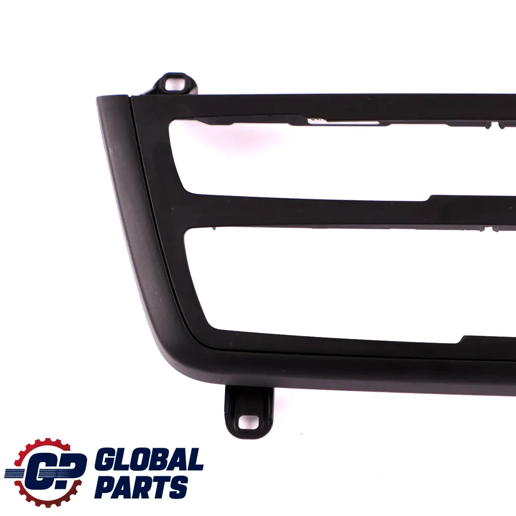 Apertura Unita Controllo Aria Condizionata Radio Telaio Nero per BMW F30 F31 F32 F33 con numero di parte 9207195 BMW F30 F31 F32 F33 Apertura Unita Controllo Aria Condizionata Radio Telaio Nero - SKU 9207195 - Numero di parte 9207195