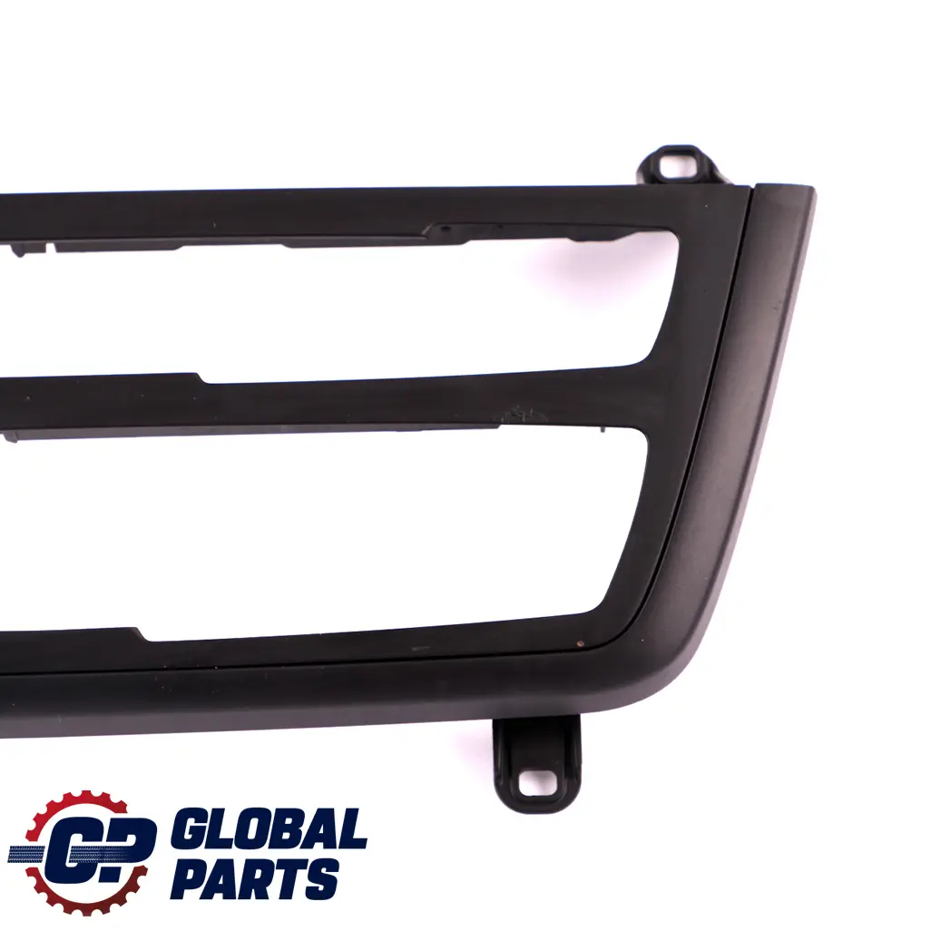 Apertura Unita Controllo Aria Condizionata Radio Telaio Nero per BMW F30 F31 F32 F33 con numero di parte 9207195 BMW F30 F31 F32 F33 Apertura Unita Controllo Aria Condizionata Radio Telaio Nero - SKU 9207195 - Numero di parte 9207195