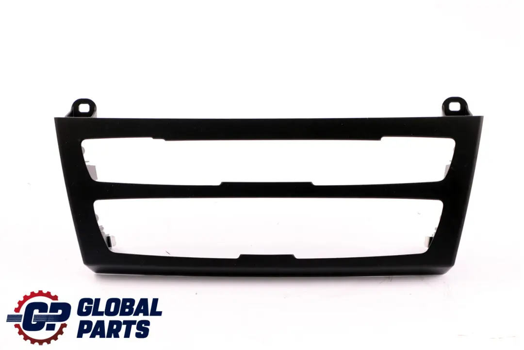 Trim A/C Operating Unit Clima Radio Frame Bracket para BMW F20 F21 F22 con número de pieza 9207197 BMW F20 F21 F22 Trim A/C Operating Unit Clima Radio Frame Bracket - SKU 9207197 - Número de pieza 9207197