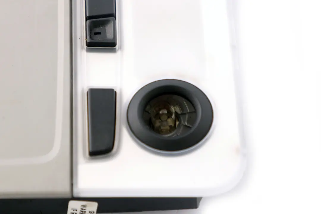 Centro di Commutazione Lampada Luce Tetto per BMW E81 E82 E87 E90 E91 E92 con numero di parte 9225477 BMW E81 E82 E87 E90 E91 E92 Centro di Commutazione Lampada Luce Tetto - SKU 9209543 - Numero di parte 9225477