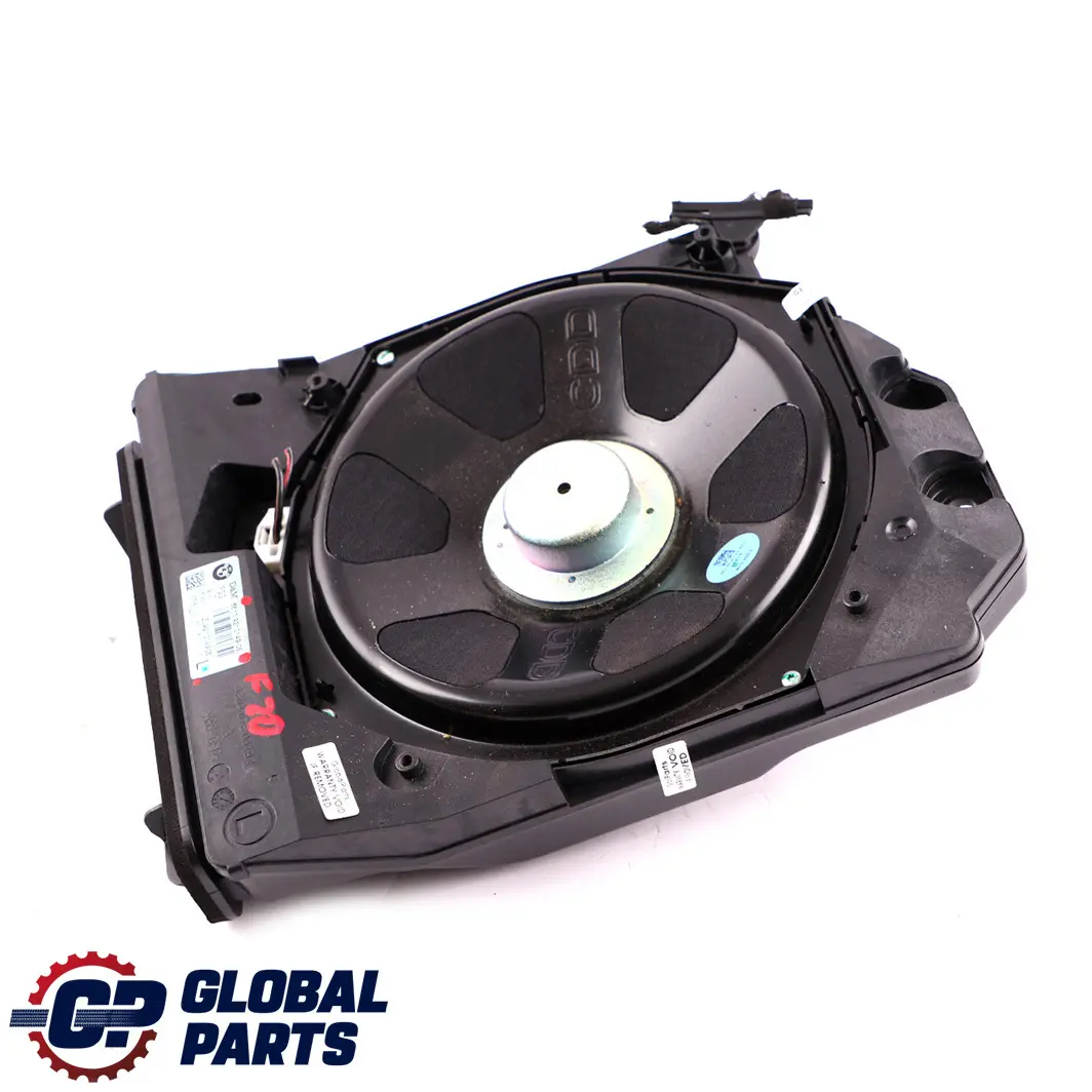 Links Central Bass Hi-Fi Subwoofer Lautsprecher für BMW F20 F21 F30 F31 mit Teilenummer 9210149 BMW F20 F21 F30 F31 Links Central Bass Hi-Fi Subwoofer Lautsprecher - SKU 9210149 - Teilenummer 9210149