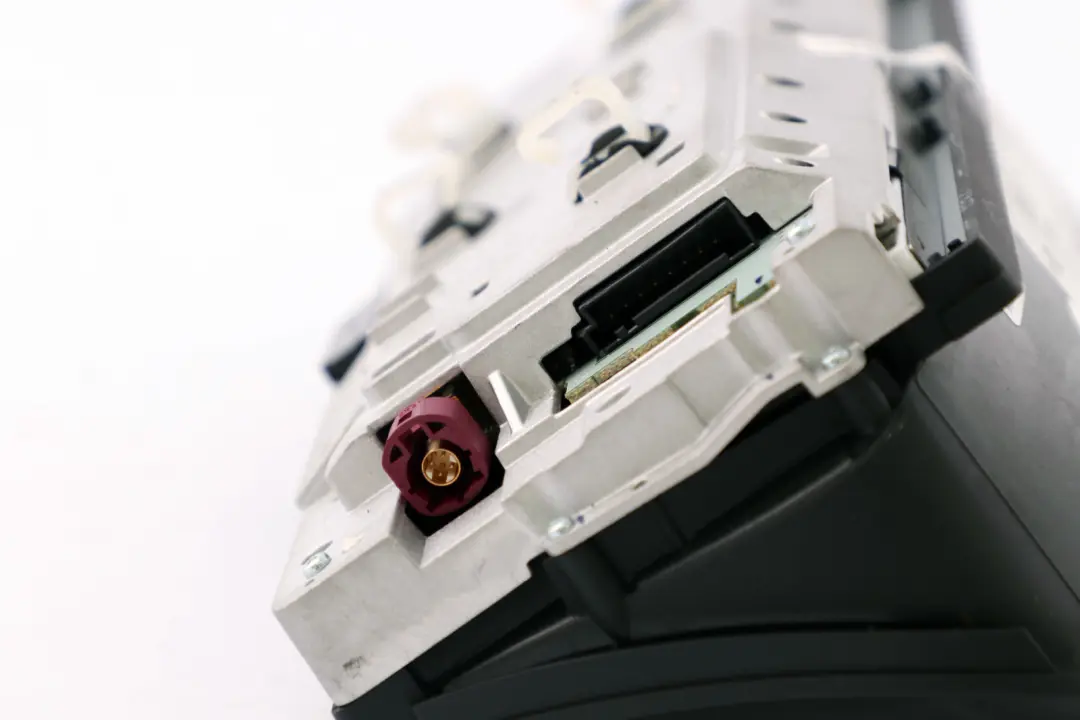 Pantalla 8.8" BMW E60 E61 E90 E91 LCI Monitor De Navegación Por Satélite para con número de pieza 9211969 Pantalla 8.8" BMW E60 E61 E90 E91 LCI Monitor De Navegación Por Satélite - SKU 9211969 - Número de pieza 9211969