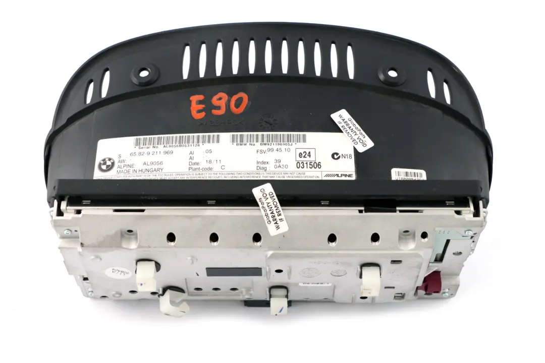 Ecran 8.8" BMW E60 E61 E90 E91 LCI Moniteur Sat Nav pour à propos du numéro de pièce 9211969 Ecran 8.8" BMW E60 E61 E90 E91 LCI Moniteur Sat Nav - SKU 9211969 - Numéro de pièce 9211969