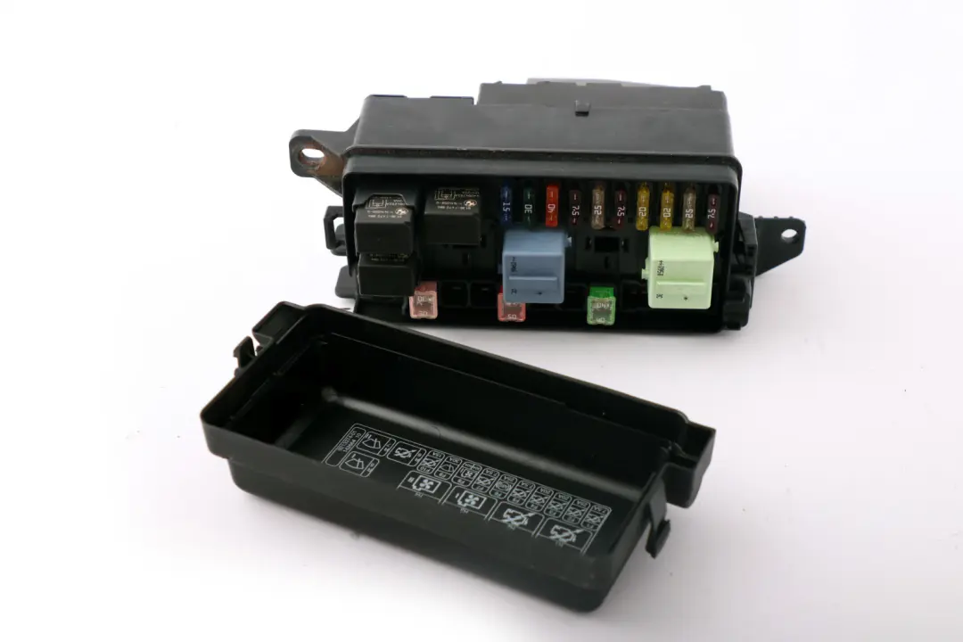 Sicherungskasten 6114 für BMW Mini Cooper One R55 R56 R58 mit Teilenummer 9213372 BMW Mini Cooper One R55 R56 R58 Sicherungskasten 6114 - SKU 9213372 - Teilenummer 9213372