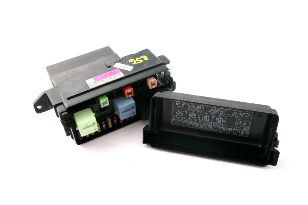 Electrical System Fuse Distribution Box to Mini Cooper One R55 R56 R58 with Part number 9213372 Mini Cooper One R55 R56 R58 Electrical System Fuse Distribution Box - SKU 9213372 - Part number 9213372