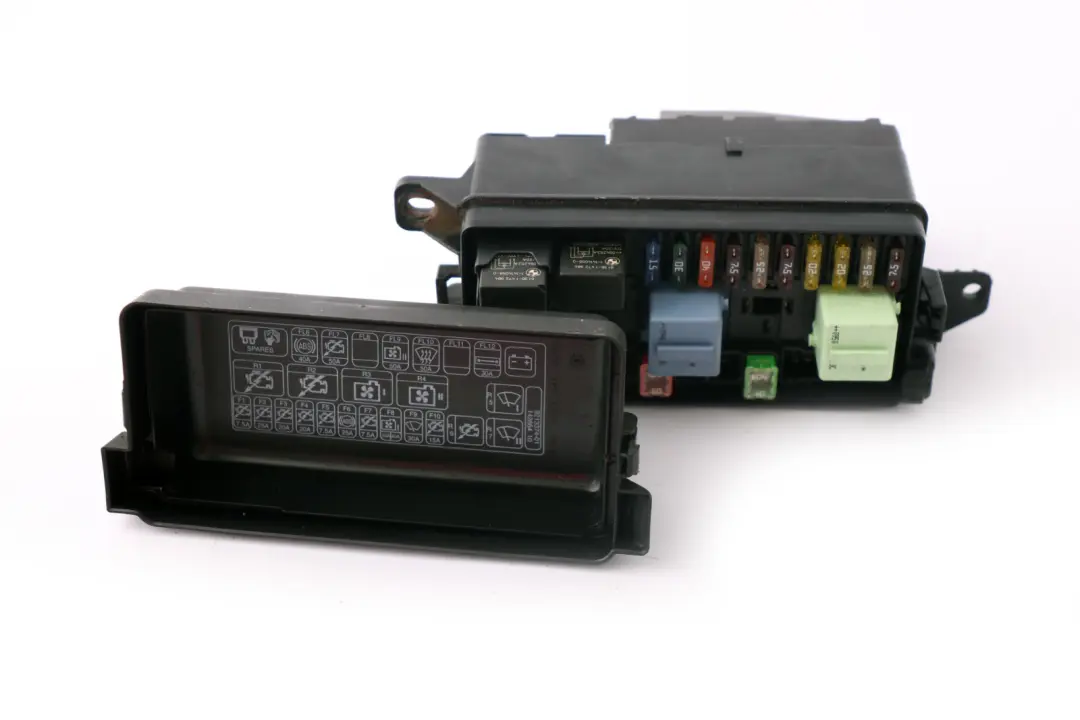 Sistema Eléctrico Caja Distribución Fusibles para Mini Cooper One R55 R56 R58 con número de pieza 9213372 Mini Cooper One R55 R56 R58 Sistema Eléctrico Caja Distribución Fusibles - SKU 9213372 - Número de pieza 9213372