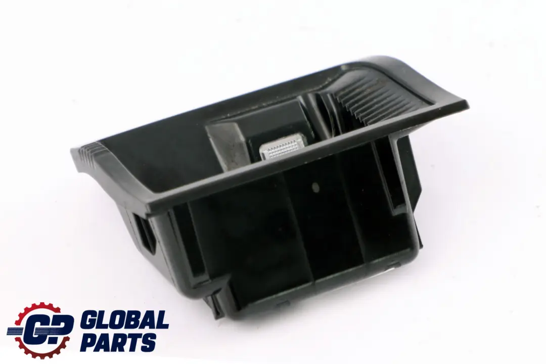 BMW F10 F11 F12 F13 Inserto Interno Posacenere Nero - SKU 9213654 - Numero di parte 9213654