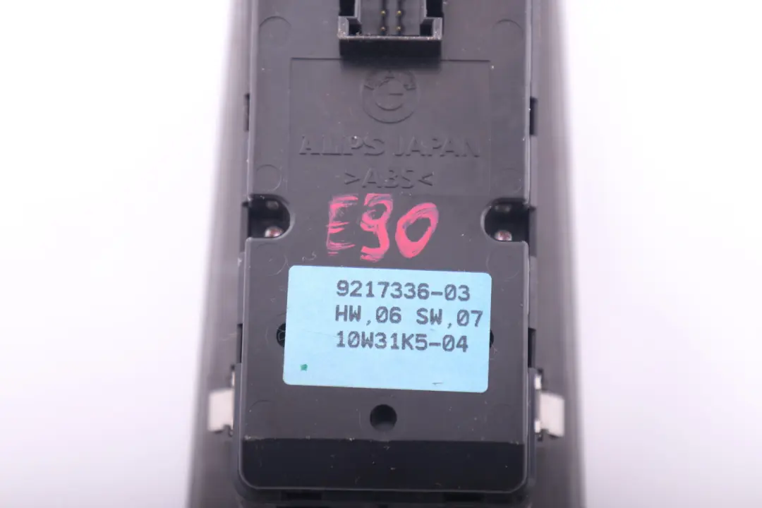 Switch Window Lifter Driver's Side Grey 6948638 to BMW 3 SERIES E90 E91 LCI with Part number 9217336 BMW 3 SERIES E90 E91 LCI Switch Window Lifter Driver's Side Grey 6948638 - SKU 9217336 - Part number 9217336