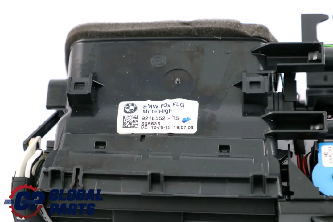 Kratka Wlot Powietrza Nawiew do BMW F23 F30 F80 o numerze 9218552 BMW F23 F30 F80 Kratka Wlot Powietrza Nawiew - SKU 9218552 - Numer Części 9218552