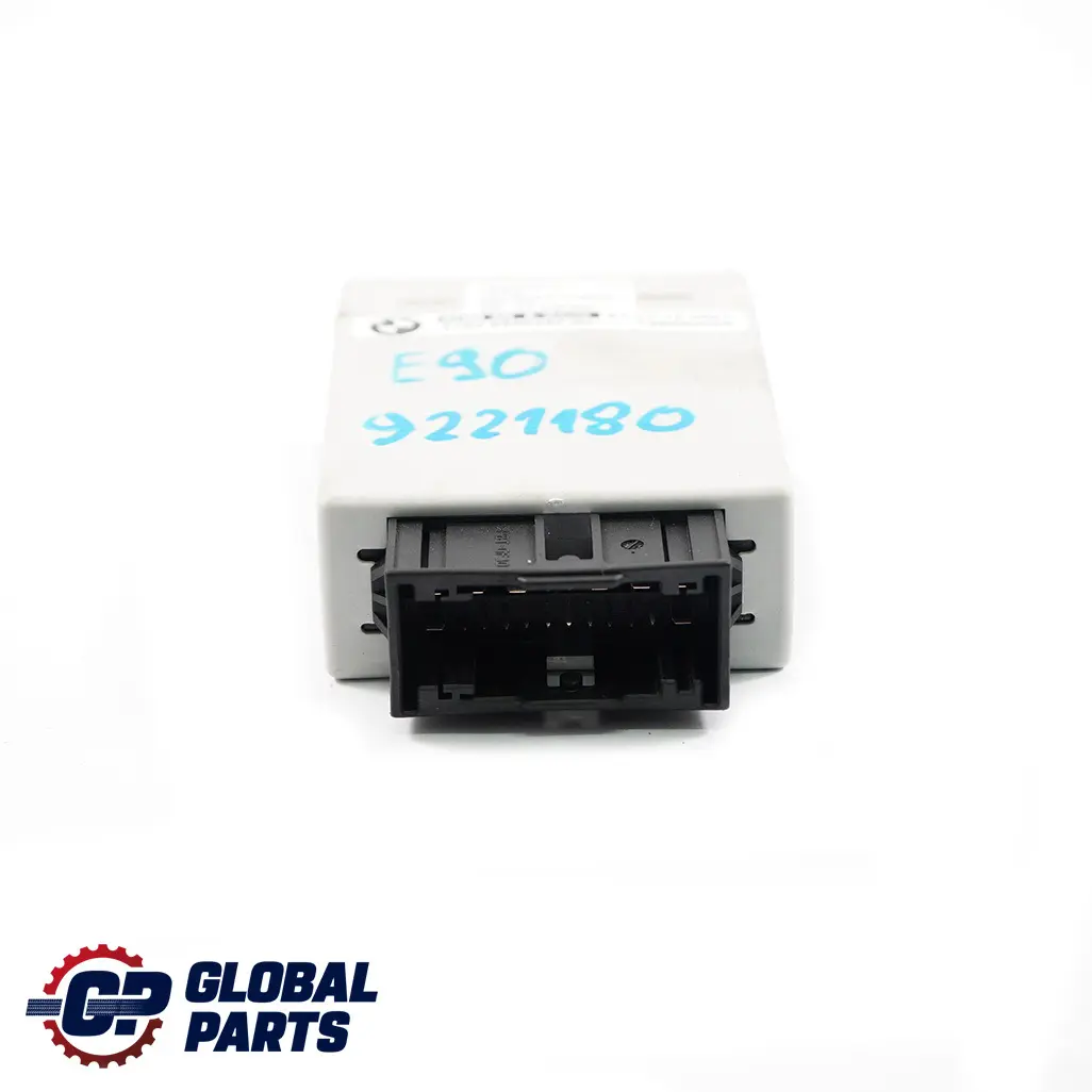BMW 1 3 5 7 Serie E60 E61 E65 E81 E87 E90 Module d'attelage - SKU 9221180 - Numéro de pièce 9221180