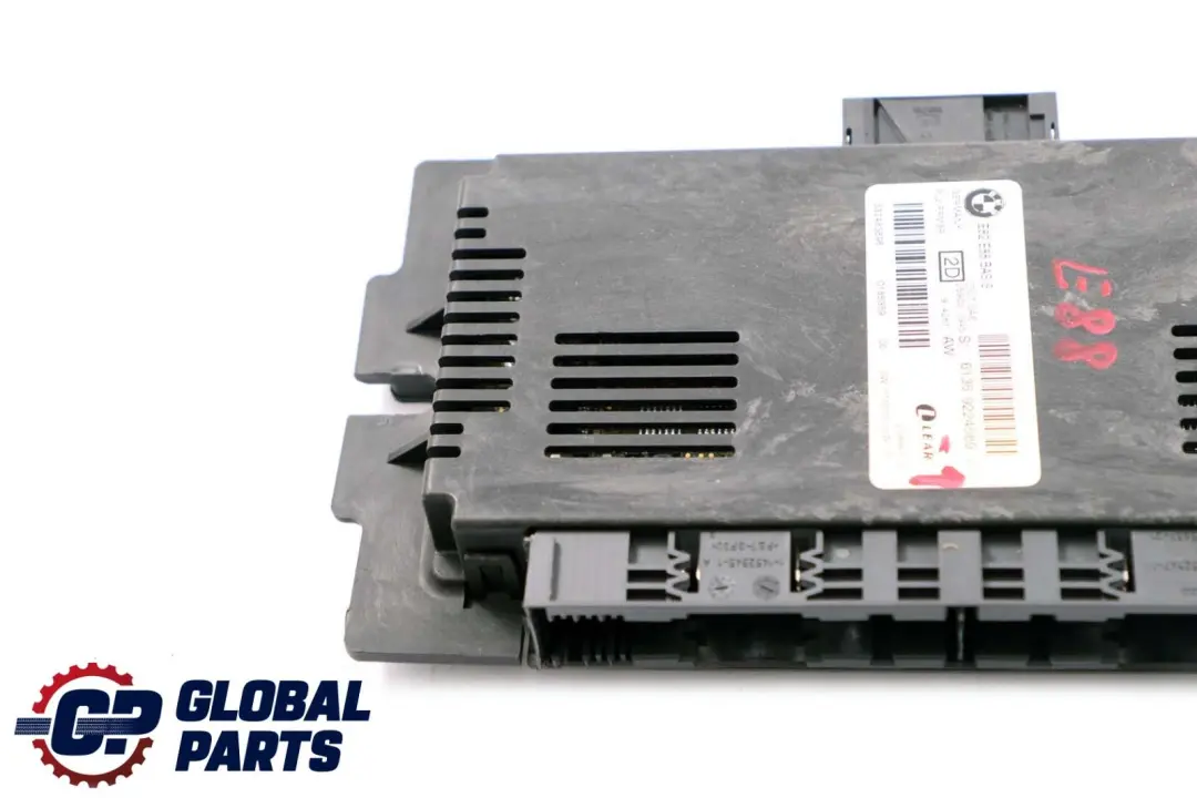 Fußraummodul Steuergerät ECU BASIS PL2 FRM3R für BMW 1 er E88 Cabrio mit Teilenummer 9224589 BMW 1 er E88 Cabrio Fußraummodul Steuergerät ECU BASIS PL2 FRM3R - SKU 9224589-1 - Teilenummer 9224589