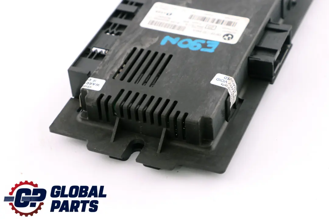 Module Commande l'Eclairage De I'Habitacle LCM LED Basis pour BMW E90 LCI à propos du numéro de pièce 9224595 BMW E90 LCI Module Commande l'Eclairage De I'Habitacle LCM LED Basis - SKU 9224595 - Numéro de pièce 9224595