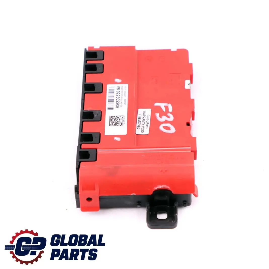 BMW F22 F30 F31 F32 Alimentation de la batterie B Boîte de distribution - SKU 9225022 - Numéro de pièce 9225022