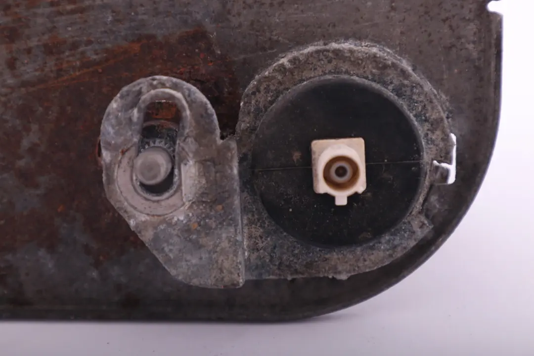 Antenna Phone With Cradle Mount to BMW 1 3 Series E81 E87 E93 with Part number 9225185 BMW 1 3 Series E81 E87 E93 Antenna Phone With Cradle Mount - SKU 9225185 - Part number 9225185