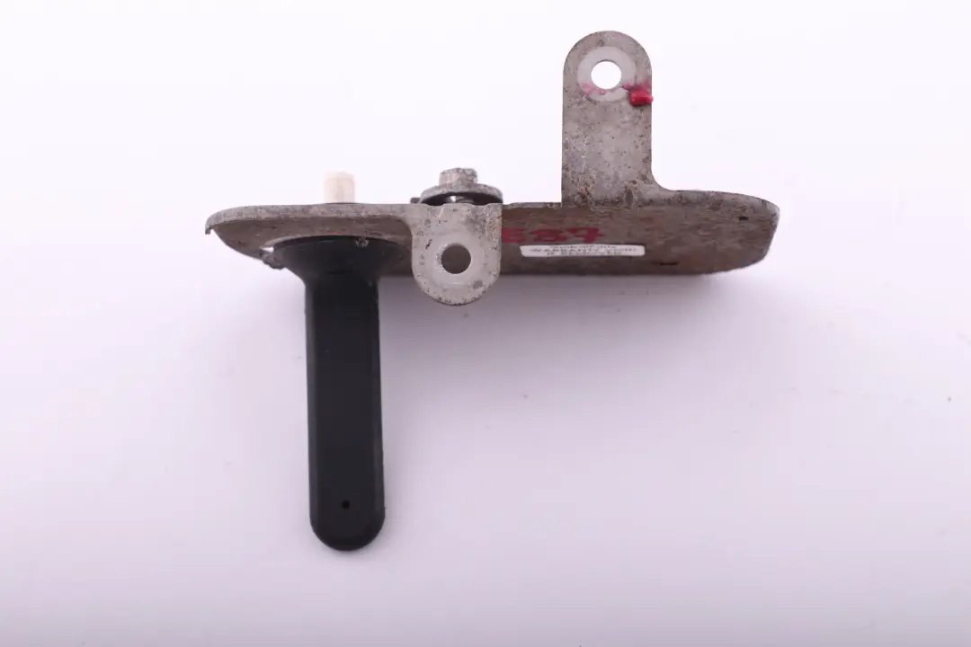 Antenna Phone With Cradle Mount to BMW 1 3 Series E81 E87 E93 with Part number 9225185 BMW 1 3 Series E81 E87 E93 Antenna Phone With Cradle Mount - SKU 9225185 - Part number 9225185