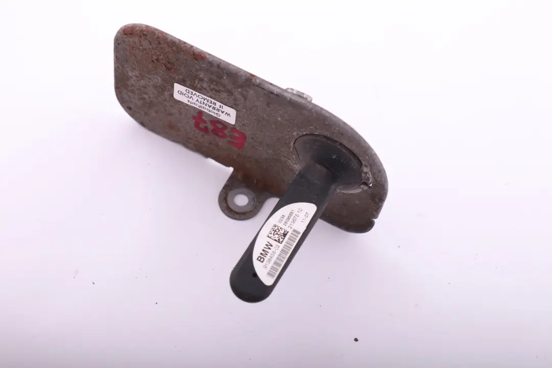 Antenna Phone With Cradle Mount to BMW 1 3 Series E81 E87 E93 with Part number 9225185 BMW 1 3 Series E81 E87 E93 Antenna Phone With Cradle Mount - SKU 9225185 - Part number 9225185