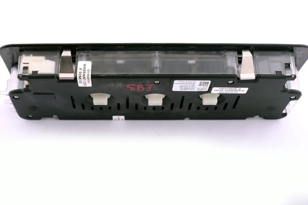 Lampka oświetlenie podsufitki do BMW E89 Z4 o numerze 9225700 BMW E89 Z4 Lampka oświetlenie podsufitki - SKU 9225700 - Numer Części 9225700