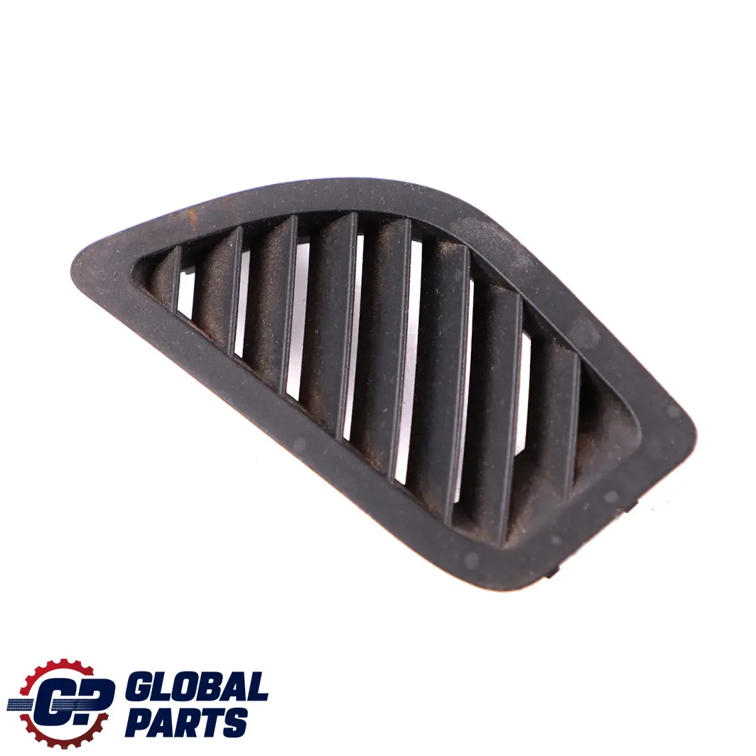 BMW 1 2 F20 F21 F22 Prawa Osłona Kanału Nawiewu Szyby Bocznej - SKU 9226012 - Numer Części 9226012