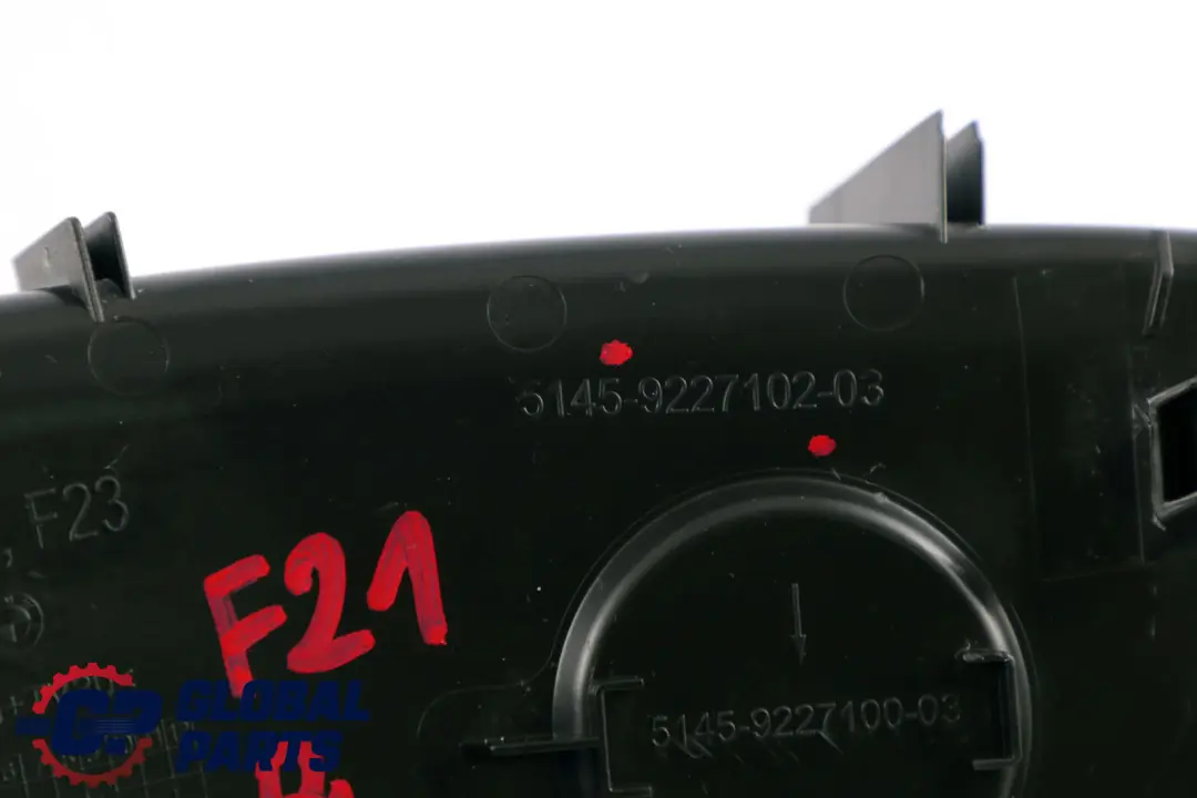 Osłona Deski Kokpitu Prawa do BMW F21 F22 F23 LCI o numerze 9227102 BMW F21 F22 F23 LCI Osłona Deski Kokpitu Prawa - SKU 9227102 - Numer Części 9227102