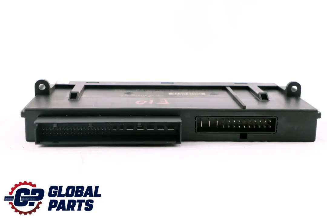 ECU Moduł Komfortu V2 6135 do BMW F10 o numerze 9228491 BMW F10 ECU Moduł Komfortu V2 6135 - SKU 9228491 - Numer Części 9228491