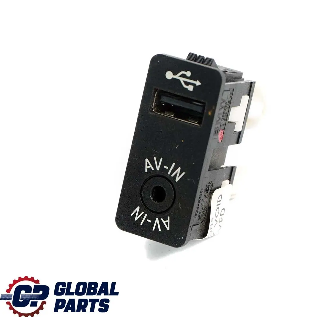 Gniazdo USB AUX do Mini Cooper One R55 R56 R57 LCI R60 o numerze 9229242 Mini Cooper One R55 R56 R57 LCI R60 Gniazdo USB AUX - SKU 9229242 - Numer Części 9229242
