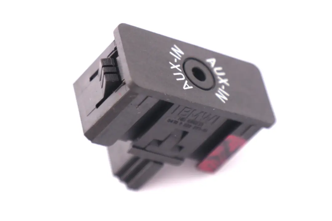 Enchufe De entrada auxiliar De audio LCI para BMW F20 F21 F30 F80 Mini R56 R57 con número de pieza 9229293 BMW F20 F21 F30 F80 Mini R56 R57 Enchufe De entrada auxiliar De audio LCI - SKU 9229293 - Número de pieza 9229293