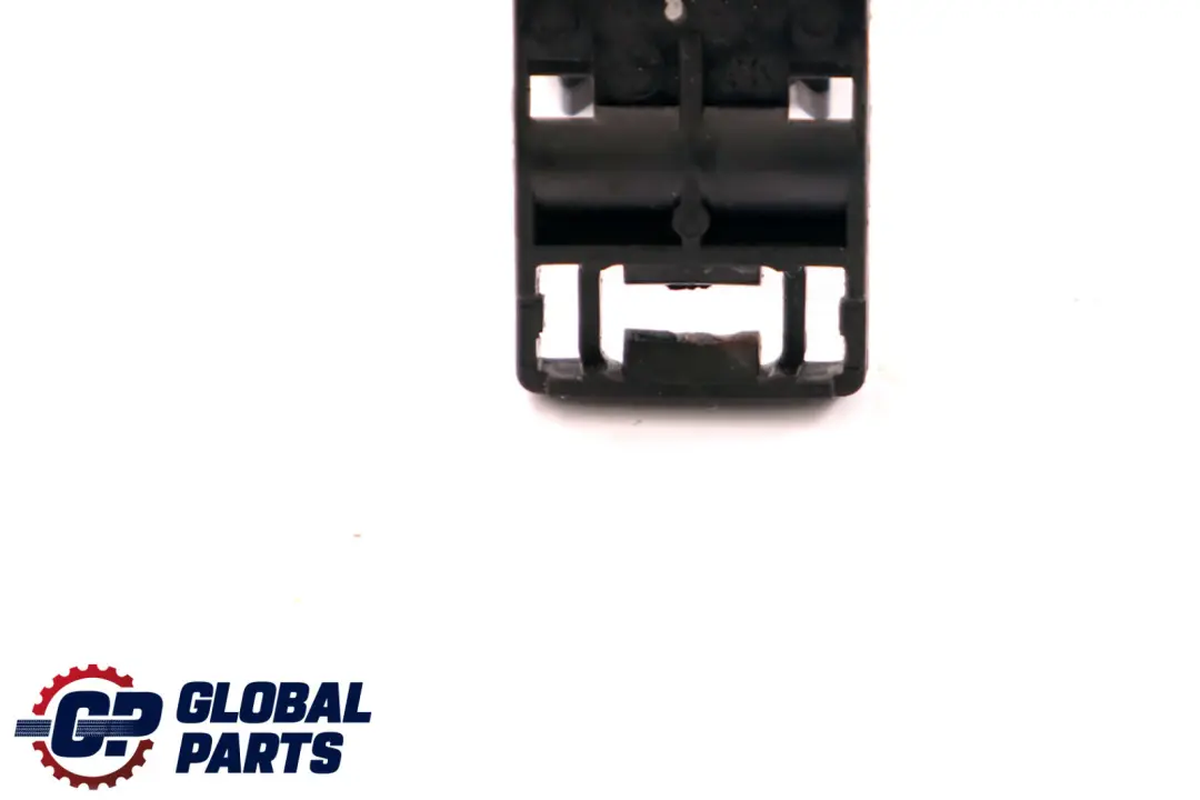 Clip Cable De La Batería 0714 para BMW F20 F21 F22 con número de pieza 9230031 BMW F20 F21 F22 Clip Cable De La Batería 0714 - SKU 9230031 - Número de pieza 9230031