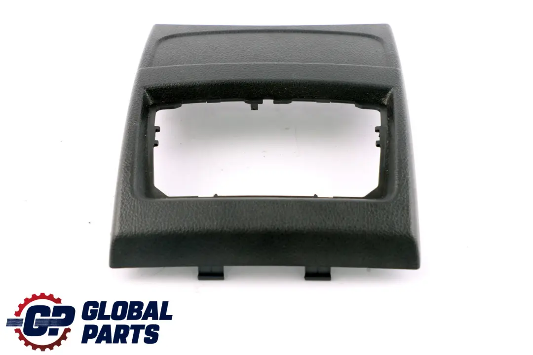 Tapa Consola Central Apoyabrazos Trasero Negro para BMW F20 F21 F22 F87 con número de pieza 9230130 BMW F20 F21 F22 F87 Tapa Consola Central Apoyabrazos Trasero Negro - SKU 9230130 - Número de pieza 9230130