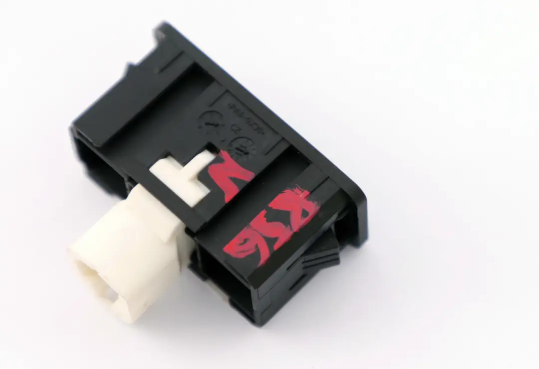BMW 3 Series F30 F31 LCI Mini R56 R57 LCI R58 R60 USB Socket Plug - SKU 9230248 - Part number 9230248