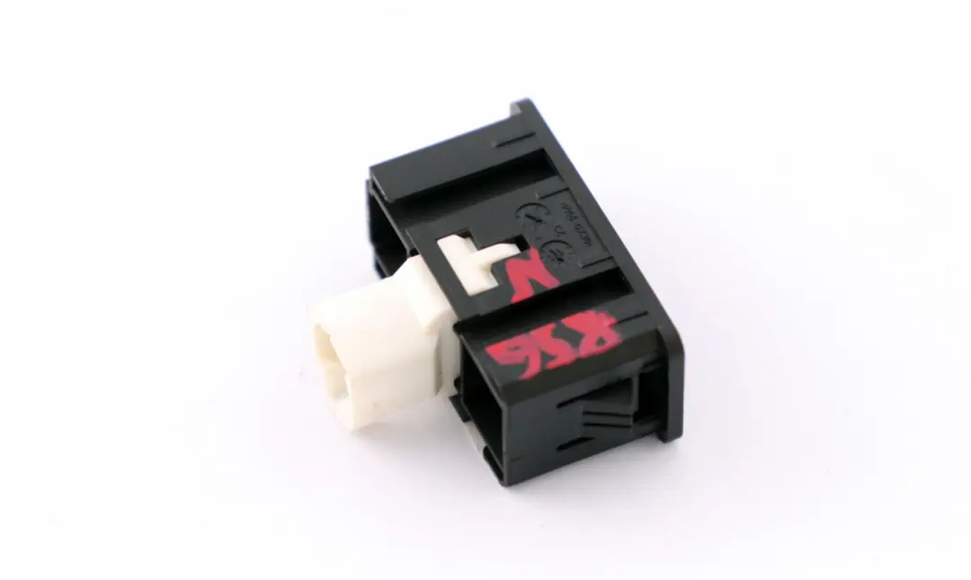 USB Douille pour BMW 3 Serie F30 F31 LCI Mini R56 R57 LCI R58 R60 à propos du numéro de pièce 9230248 BMW 3 Serie F30 F31 LCI Mini R56 R57 LCI R58 R60 USB Douille - SKU 9230248 - Numéro de pièce 9230248