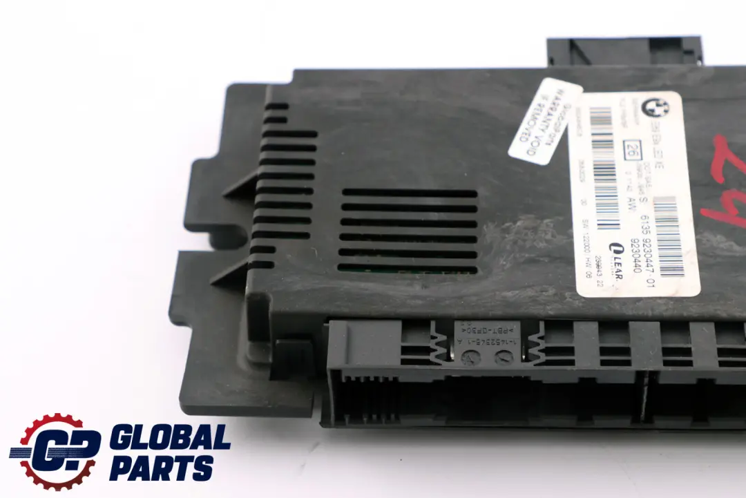 LED Xenon Footwell Light Module Control Unit ECU FRM3R to BMW Z4 Series E89 with Part number 9230447 BMW Z4 Series E89 LED Xenon Footwell Light Module Control Unit ECU FRM3R - SKU 9230447 - Part number 9230447