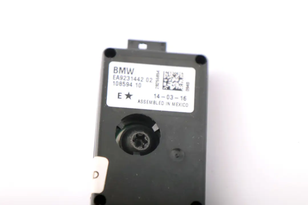 Moduł wzmacniacz anteny antenowy do BMW F22 F30 F32 o numerze 9231442 BMW F22 F30 F32 Moduł wzmacniacz anteny antenowy - SKU 9231442 - Numer Części 9231442