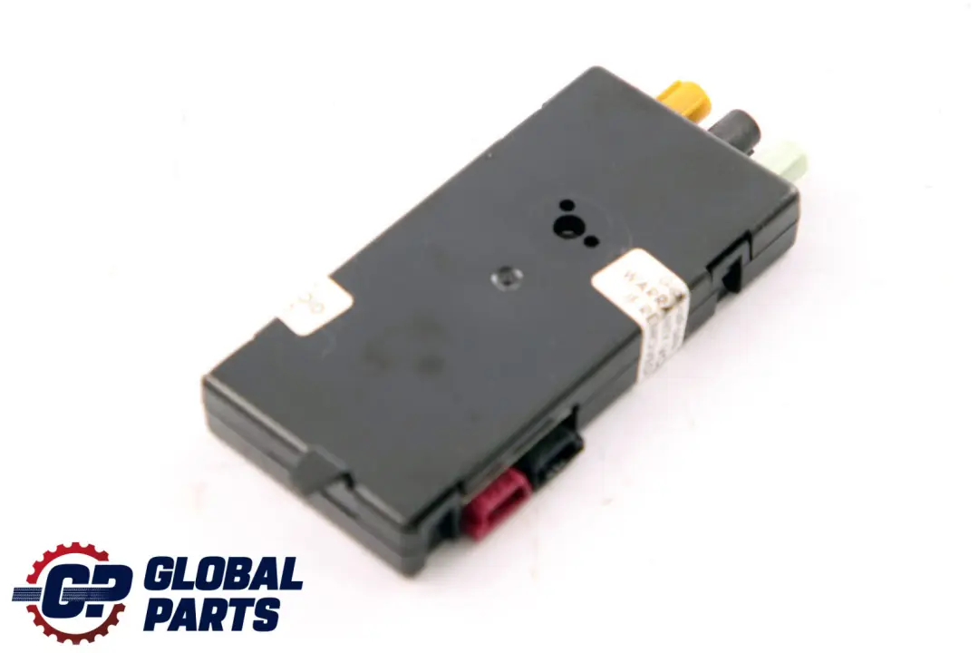 Antenna Aerial Amplifier AM/FM DAB to BMW F31 Rear with Part number 9231515 BMW F31 Rear Antenna Aerial Amplifier AM/FM DAB - SKU 9231515 - Part number 9231515