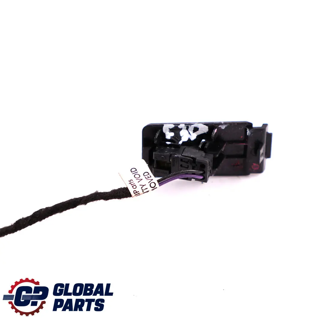 Przewód Moduł Sensor LED do BMW F30 o numerze 9232063 BMW F30 Przewód Moduł Sensor LED - SKU 9232063 - Numer Części 9232063