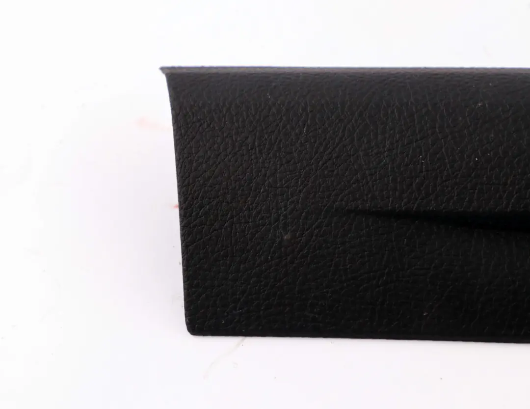 Abdeckung Verkleidung Blende Centerstack Unten 9211304 für BMW F20 F21 F22 F23 mit Teilenummer 9236581 BMW F20 F21 F22 F23 Abdeckung Verkleidung Blende Centerstack Unten 9211304 - SKU 9236581 - Teilenummer 9236581