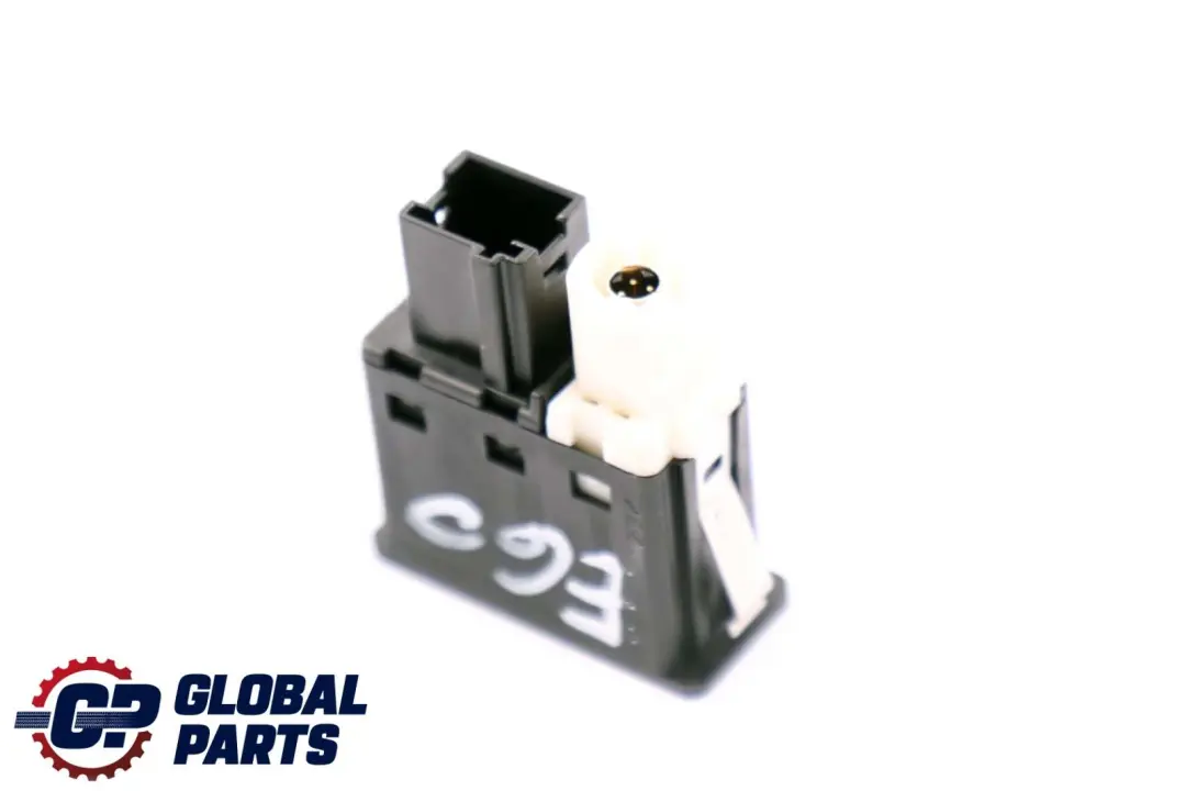 BMW 1 3 5 Series E60 E61 E81 E87 E90 E91 USB AUX In Socket Port Plug - SKU 9237654 - Numéro de pièce 9237654