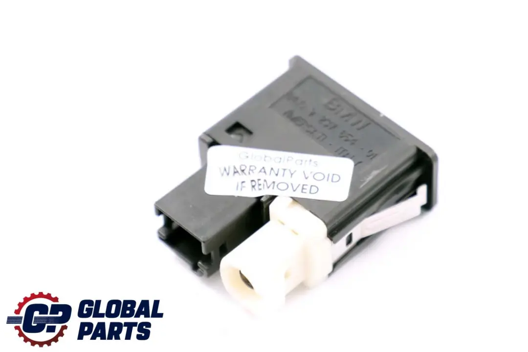 BMW 1 3 5 Series E60 E61 E81 E87 E90 E91 USB AUX In Socket Port Plug - SKU 9237654 - Numéro de pièce 9237654