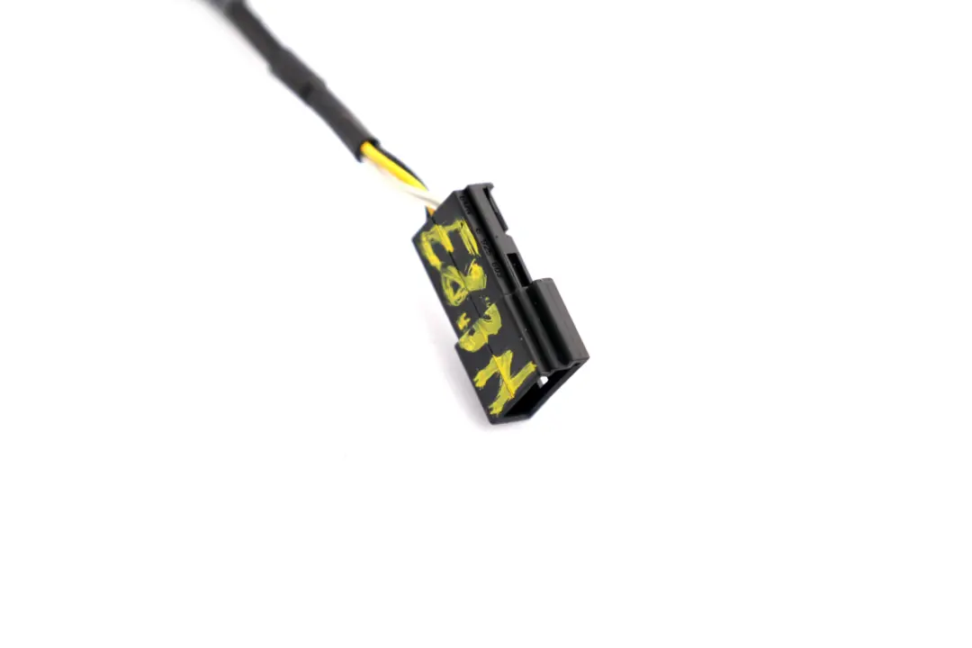 Centre Console Aux In Socket Harness Wiring Loom to BMW X3 Series E83 LCI with Part number 3428638 BMW X3 Series E83 LCI Centre Console Aux In Socket Harness Wiring Loom - SKU 9237655-1 - Part number 3428638