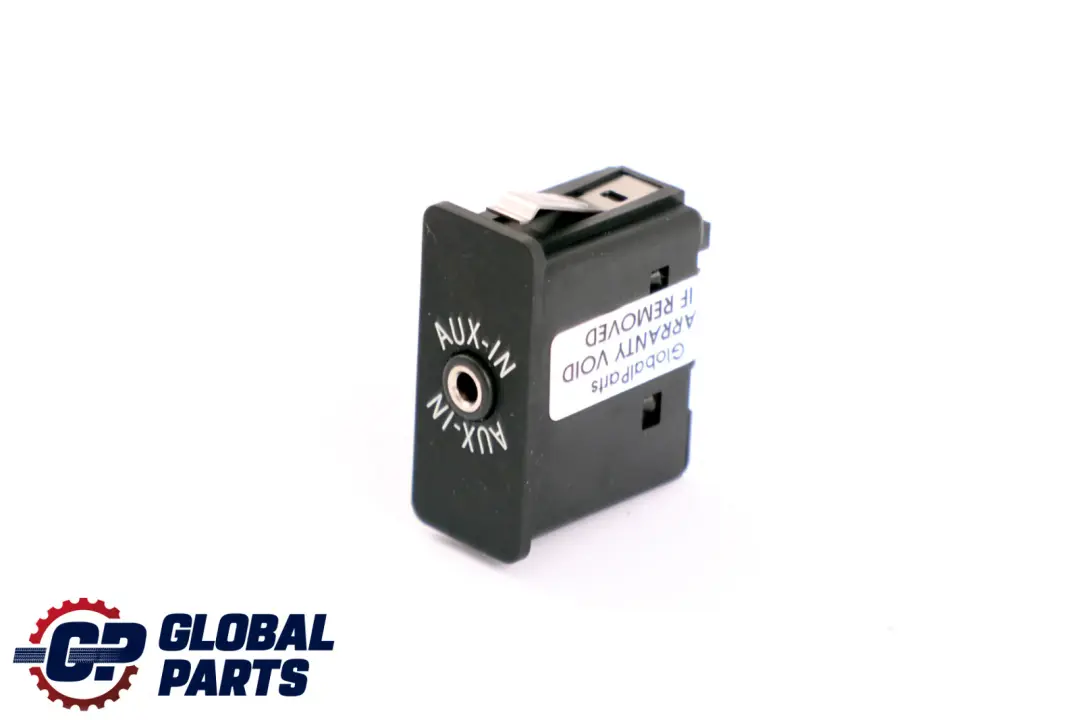 Audio Aux In Socket Plug to BMW E60 E61 E81 E87 E90 F10 with Part number 9237655 BMW E60 E61 E81 E87 E90 F10 Audio Aux In Socket Plug - SKU 9237655-2 - Part number 9237655