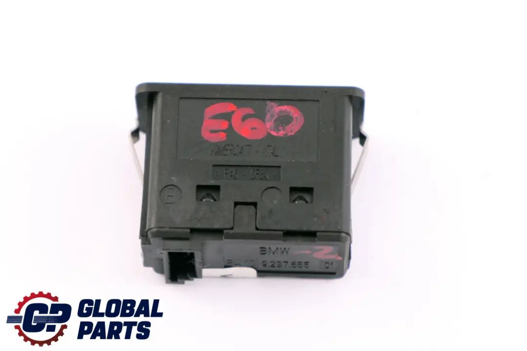 Gniazdo Wejście Aux do BMW E60 E61 E81 E87 E90 F10 o numerze 9237655 BMW E60 E61 E81 E87 E90 F10 Gniazdo Wejście Aux - SKU 9237655-2 - Numer Części 9237655