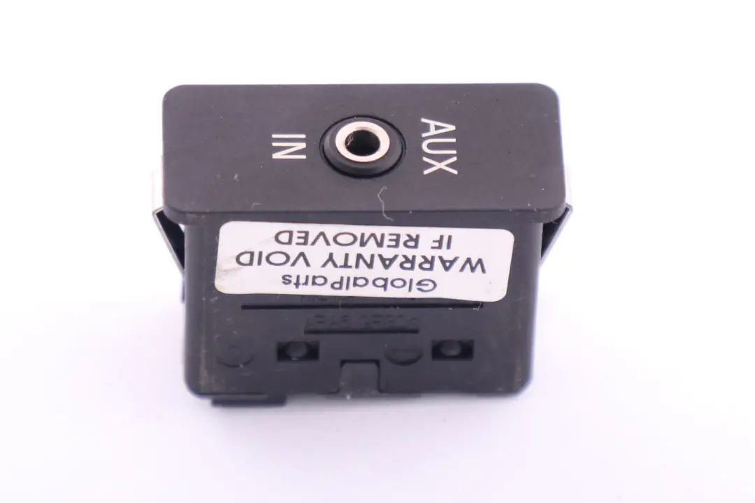 Toma Auxiliar De Audio para BMW E60 E65 X5 E70 E81 X3 E83 E87 E90 E91 E92 F10 F11 con número de pieza 84109237655 BMW E60 E65 X5 E70 E81 X3 E83 E87 E90 E91 E92 F10 F11 Toma Auxiliar De Audio - SKU 9237655 - Número de pieza 84109237655