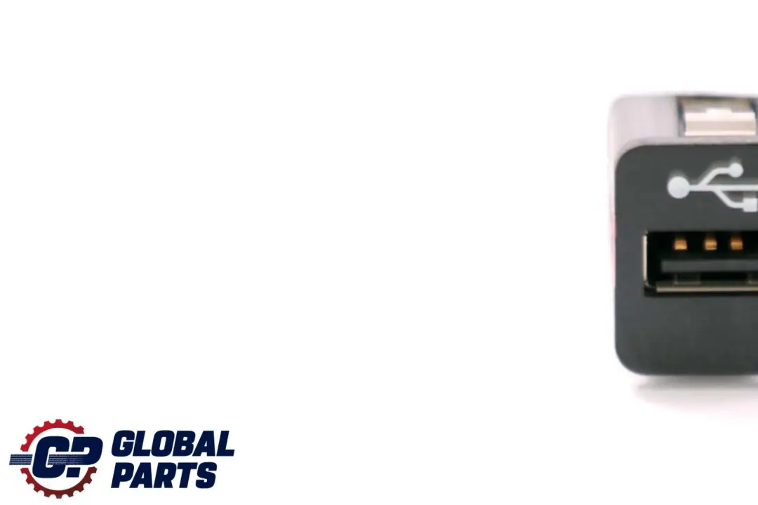 BMW 1 3 5 6 E81 E87 E90 F10 F11 F12 F13 USB Socket Plug Port - SKU 9237656 - Número de pieza 9237656