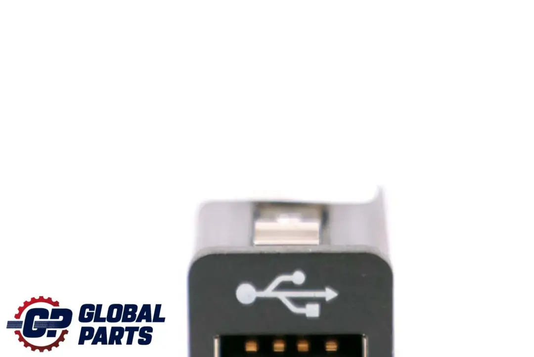 USB Socket Plug Port para BMW 1 3 5 6 E81 E87 E90 F10 F11 F12 F13 con número de pieza 9237656 BMW 1 3 5 6 E81 E87 E90 F10 F11 F12 F13 USB Socket Plug Port - SKU 9237656 - Número de pieza 9237656