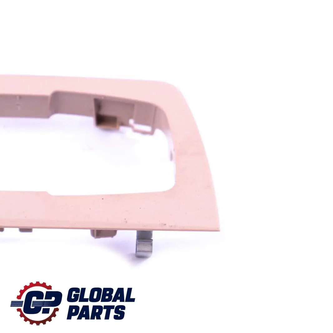 Osłona Ramka Świateł do BMW F30 F31 F32 F33 o numerze 9218531 BMW F30 F31 F32 F33 Osłona Ramka Świateł - SKU 9239298 - Numer Części 9218531