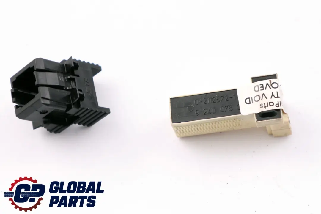 Czujnik Świateł Stop do BMW F20 F30 G30 Mini F55 F56 o numerze 9240076 BMW F20 F30 G30 Mini F55 F56 Czujnik Świateł Stop - SKU 9240076 - Numer Części 9240076