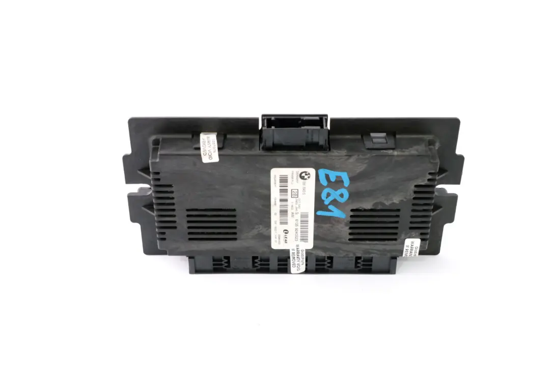 Modulo Vano Piedi Luce Centralina ECU Base PL2 FRM3R per BMW E81 con numero di parte 9240523 BMW E81 Modulo Vano Piedi Luce Centralina ECU Base PL2 FRM3R - SKU 9240523 - Numero di parte 9240523