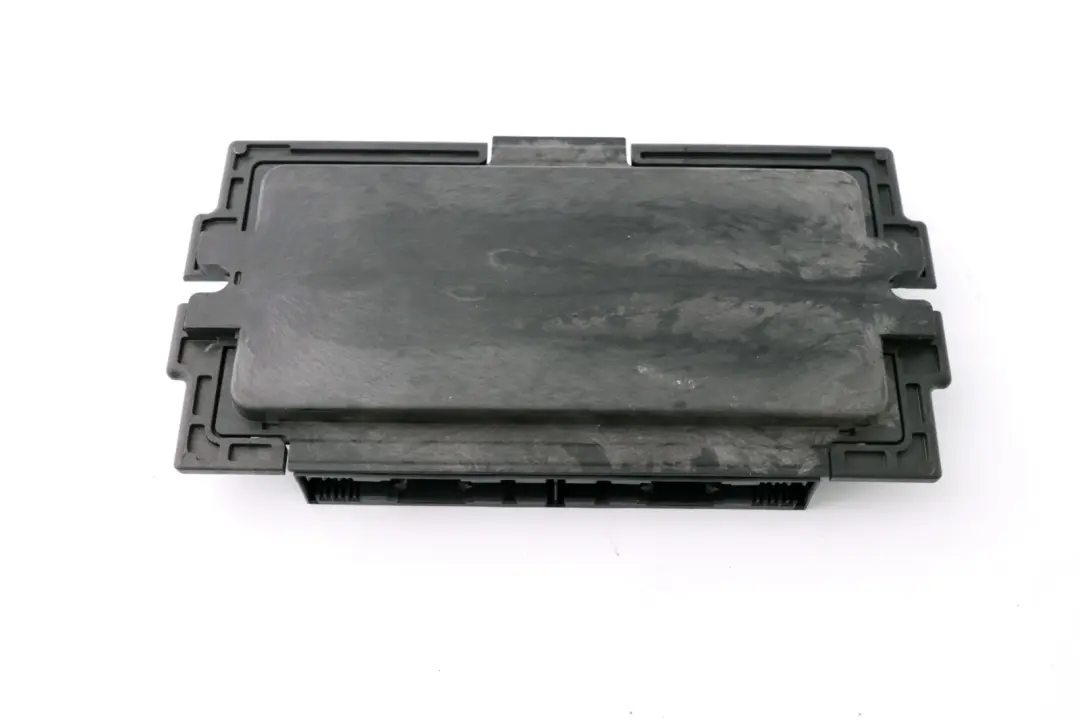 BMW 1 Series E81 Footwell Light Module Control Unit ECU BASIS PL2 FRM3R - SKU 9240523 - Part number 9240523
