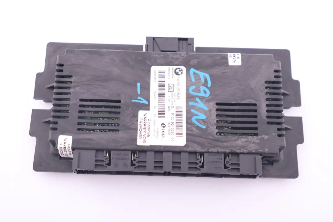 Footwell Light Control Module LCM LED Basis FRM3R PL2 to BMW E91 LCI with Part number 9240530 BMW E91 LCI Footwell Light Control Module LCM LED Basis FRM3R PL2 - SKU 9240530-1 - Part number 9240530